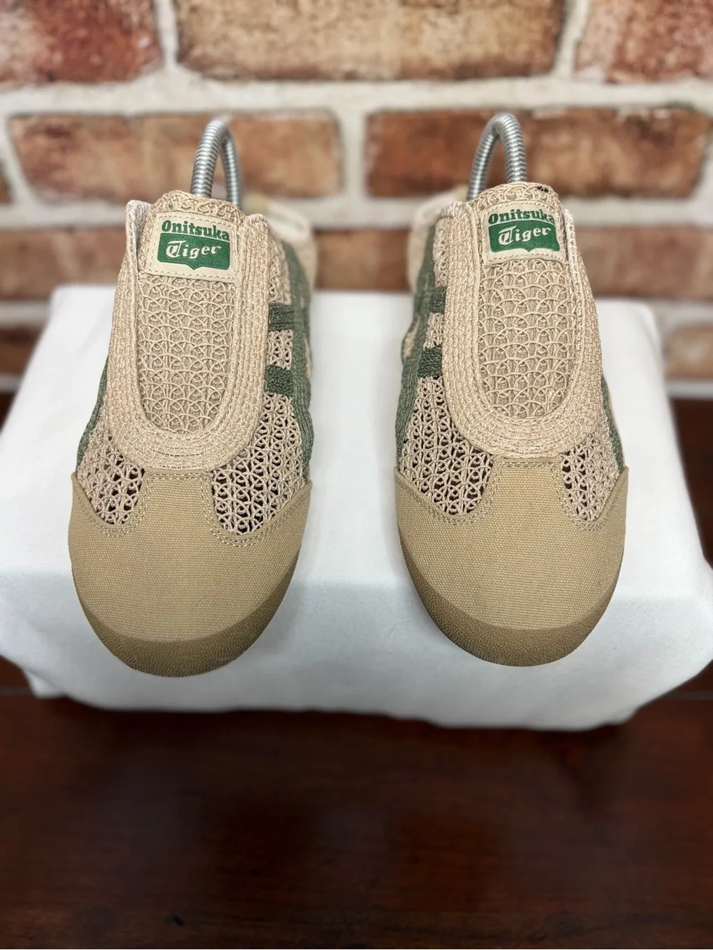 Onitsuka Tiger Mexico 66 Sabot Beige Green Mesh Slip On Mules US 7 Unisex